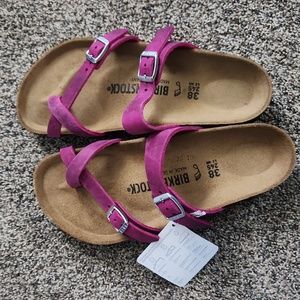 Birkenstock women's sandals size 38 7/7.5 Mayari Brand-new never worn.